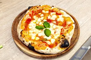 Pizza Ragusa image