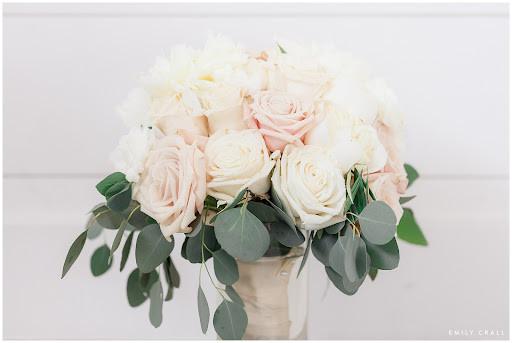 Florist «Fountain Of Flowers And Gifts», reviews and photos, 101 Devoe St, Lone Tree, IA 52755, USA