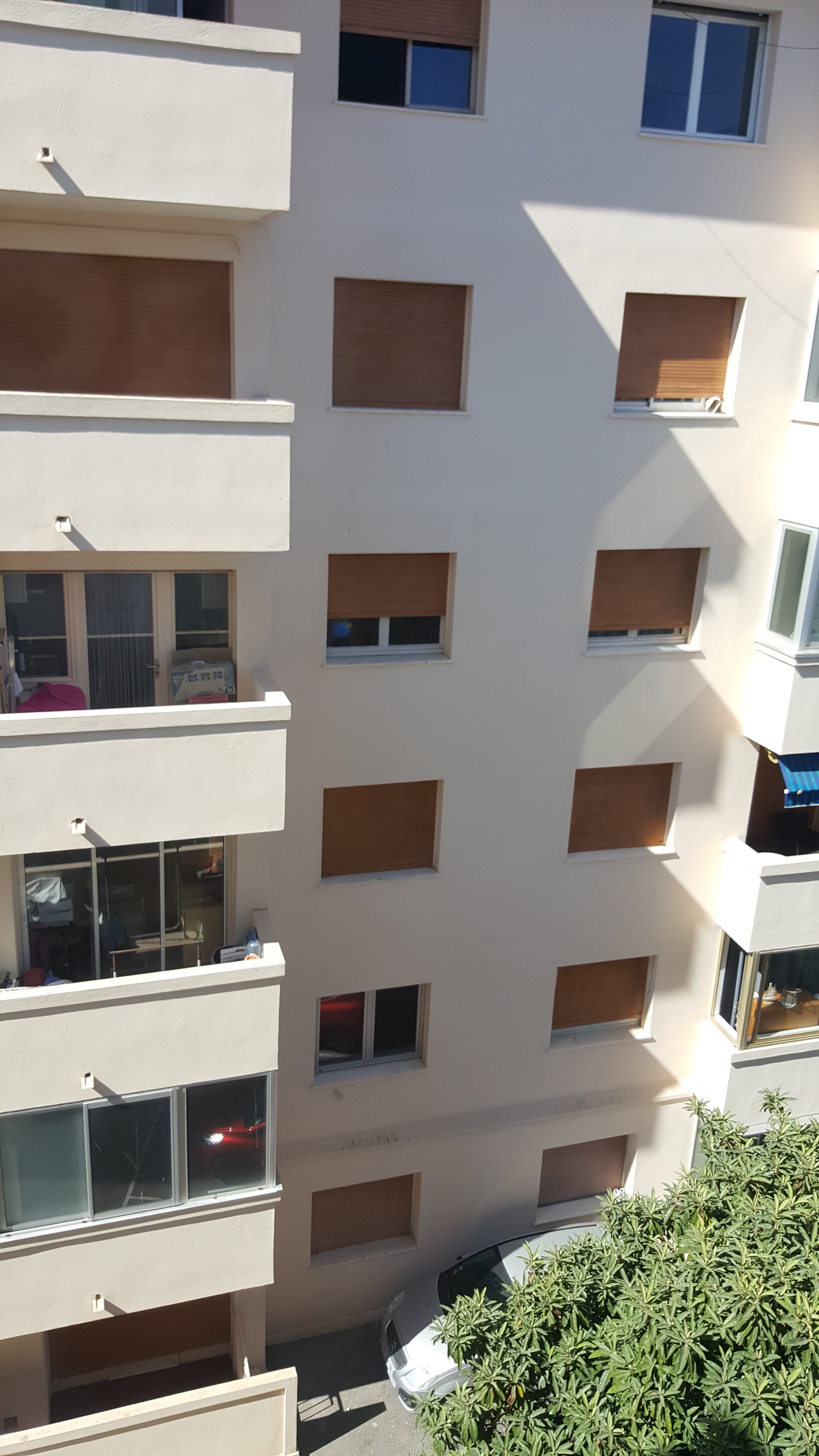 Photo n° 45 de l'avis de Raffles.u fait le 14/08/2017 à 14:06