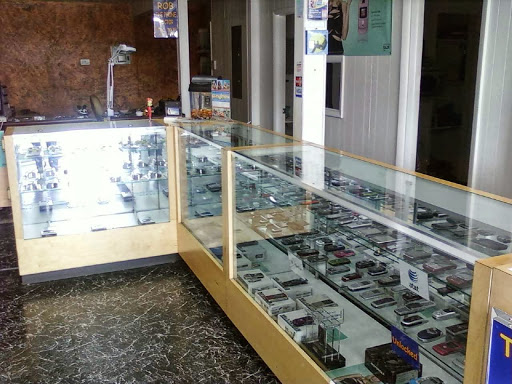 Phone Repair Service «Rob the Phone Doctor», reviews and photos, 3916 S Cleveland Ave, Fort Myers, FL 33901, USA