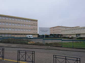Lycée Julie Daubié