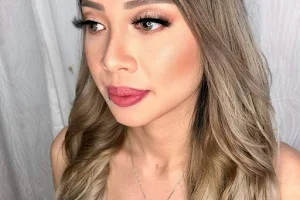 Tracy Makeup And Beauty image