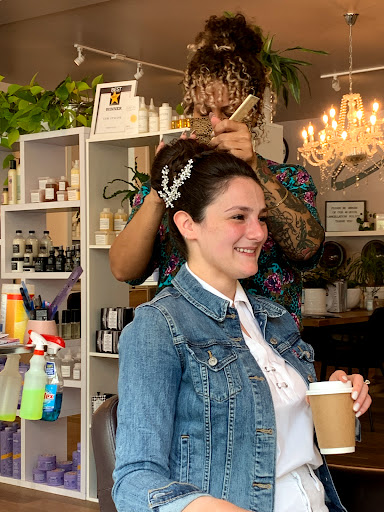 Hair Salon «Curl Up and Dye Salon», reviews and photos, 2 Pond Ave, Newport, RI 02840, USA