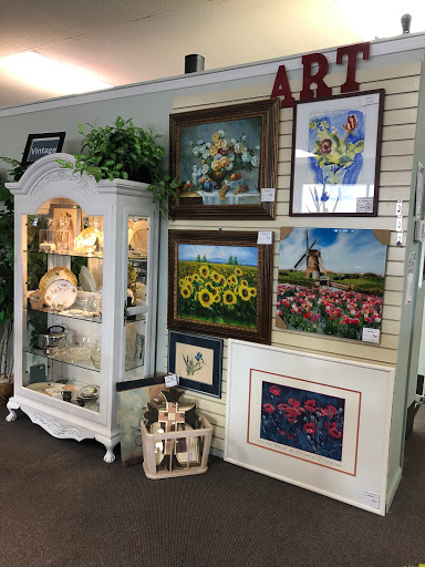 Thrift Store «Assistance League of Greater Placer - Thrift Shop», reviews and photos, 1263 Grass Valley Hwy, Auburn, CA 95603, USA