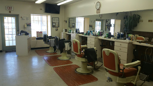 Barber Shop «Village Barber Shop», reviews and photos, 108 Lacey Rd # 24, Whiting, NJ 08759, USA