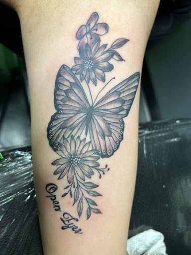 Explore texas tattoo ideas, creative tattoo ideas in Peoria, available at Modern Ink Tattoo