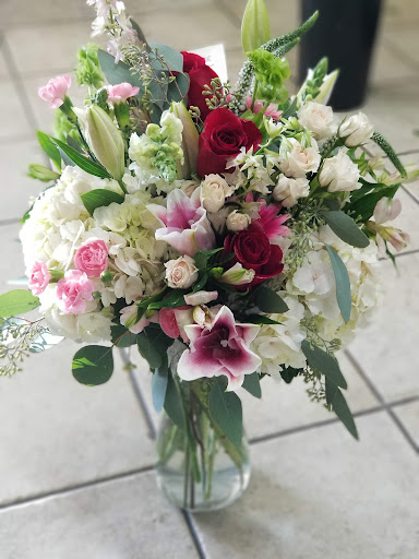 Florist «AAA Florist», reviews and photos, 1277 W 6th St, Corona, CA 92882, USA