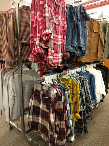 Department Store «Target», reviews and photos, 100 Grand Hill Pl, Holly Springs, NC 27540, USA