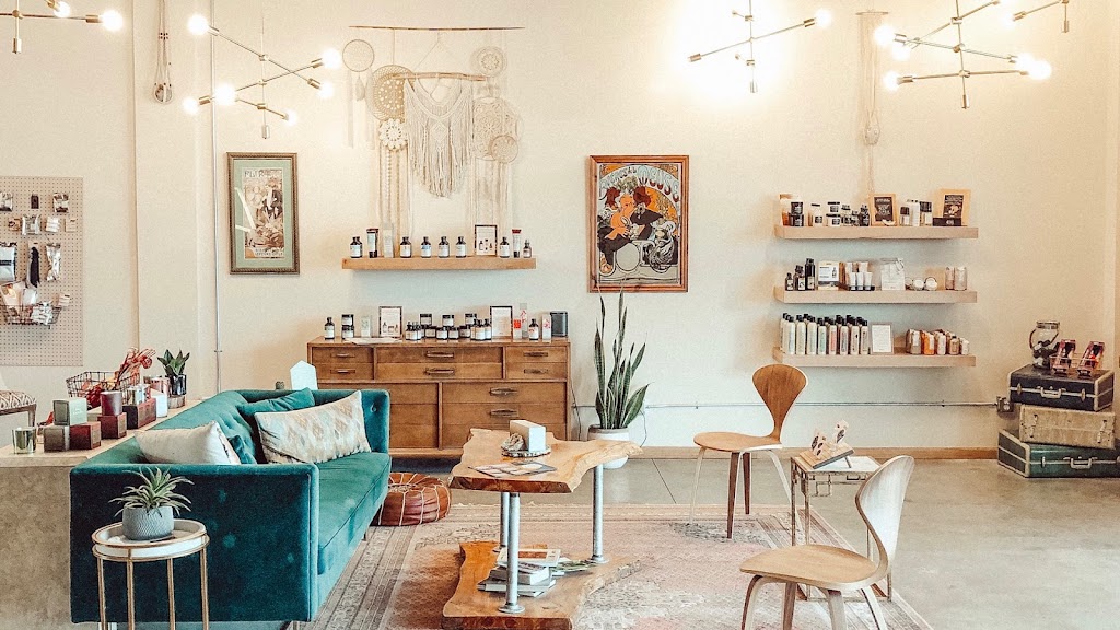 Hartwood Salon 52317