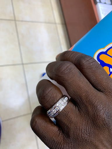 Jewelry Store «Benchmark Jewelers - Town East Mall», reviews and photos, 1162 Town East Mall, Mesquite, TX 75150, USA