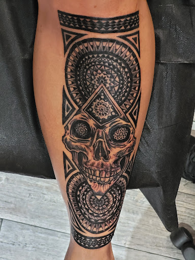 Explore simple tattoo outline ideas, creative tattoo ideas in El Paso, available at American Tattoo Society of Ft Bliss