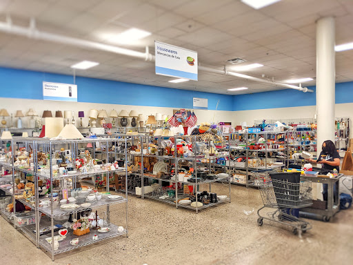 Thrift Store «Goodwill Industries of New Mexico - San Mateo», reviews and photos