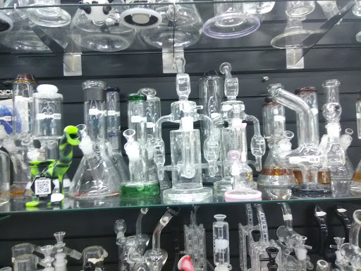 Tobacco Shop «HWY 6 SMOKE SHOP», reviews and photos, 6810 S Texas 6, Houston, TX 77083, USA