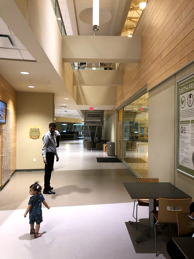 Recreation Center «Fountain View Recreation Center», reviews and photos, 910 N Gary Ave, Carol Stream, IL 60188, USA