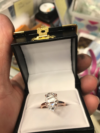 Jeweler «Watch & Jewelry Exchange of Tysons», reviews and photos, 8150 Leesburg Pike # A3, Vienna, VA 22182, USA