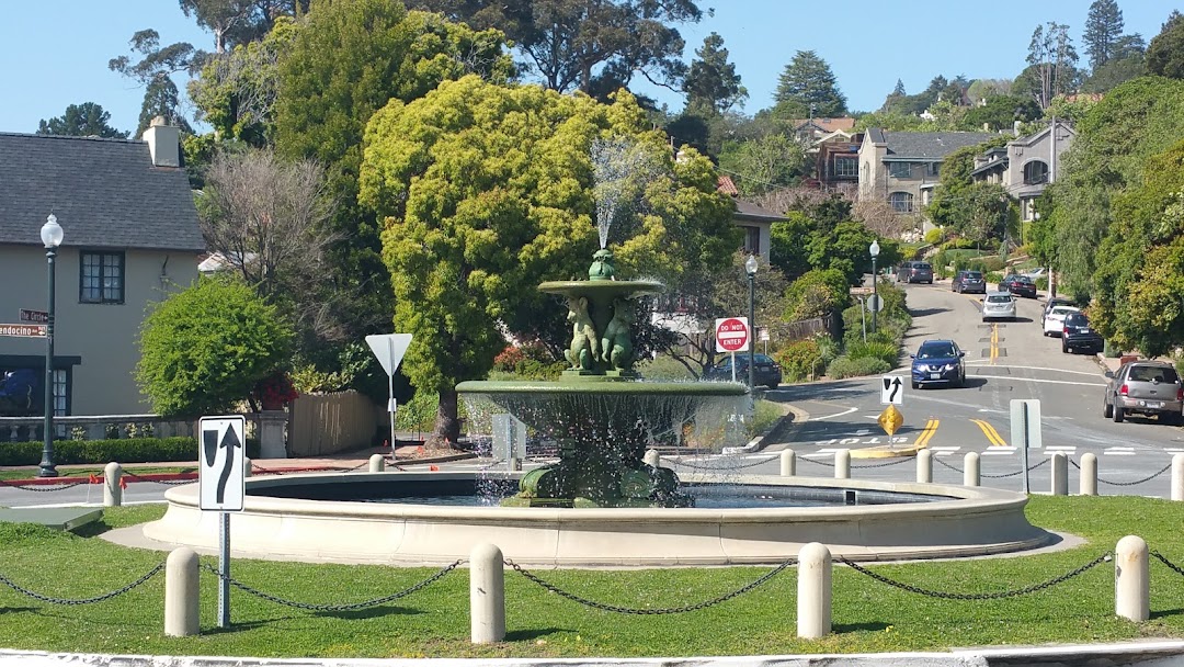 The Fountain at The Circle