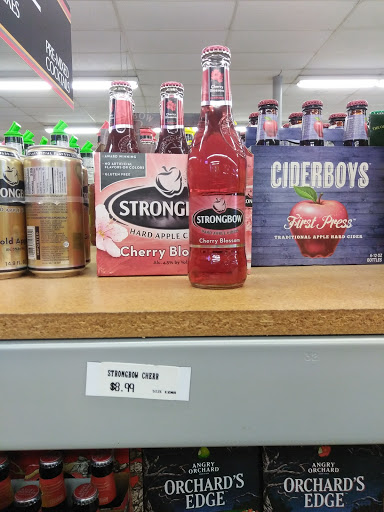 Wine Store «Fikes-Parkhill Liquor & Wines», reviews and photos, 5111 S Lewis Ave, Tulsa, OK 74105, USA