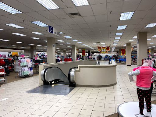 Department Store «Sears», reviews and photos, 29500 W Seven Mile Rd, Livonia, MI 48152, USA
