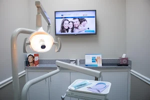 House of Smiles Dental image