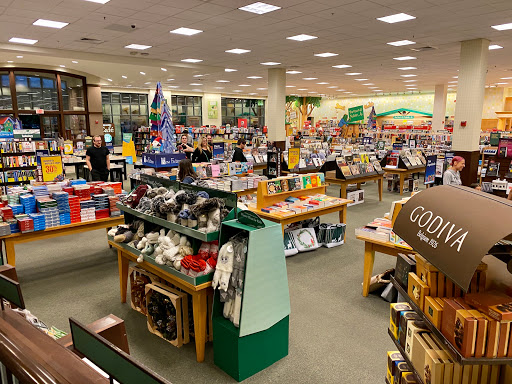 Book Store «Barnes & Noble», reviews and photos, 451 E Altamonte Dr, Altamonte Springs, FL 32701, USA