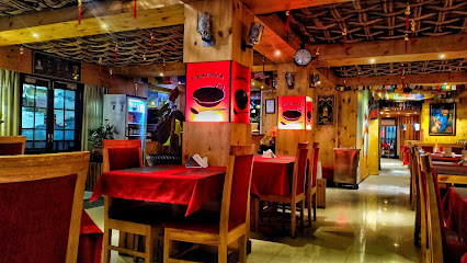Silver Wok Restaurant - FJFQ+354, Norzin Lam 1, Thimphu, Bhutan