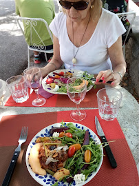 Plats et boissons du Restaurant français L'Auberge à Brantes - n°8