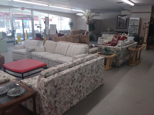 Thrift Store «Crystal River Super Thrift Store», reviews and photos, 820 S Suncoast Blvd, Homosassa, FL 34448, USA