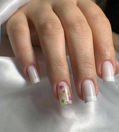 Logo da empresa - Meninas Nails Designer