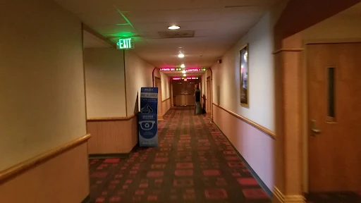 Movie Theater «AMC Classic Colorado Springs 10», reviews and photos