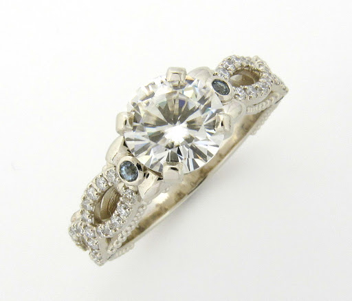 Jewelry Store «Stoney Folks Jewelers», reviews and photos, 10415 Folsom Blvd # 105, Rancho Cordova, CA 95670, USA