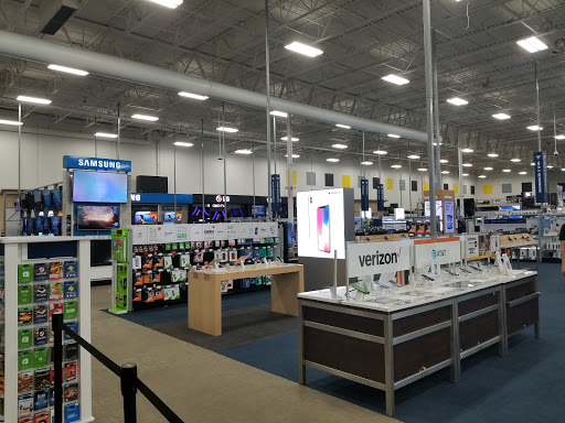 Electronics Store «Best Buy», reviews and photos, 445 Howe Ave, Cuyahoga Falls, OH 44221, USA