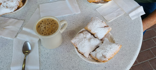 Coffee Shop «Cafe Du Monde», reviews and photos, 1814 North Causeway Approach #1, Mandeville, LA 70448, USA