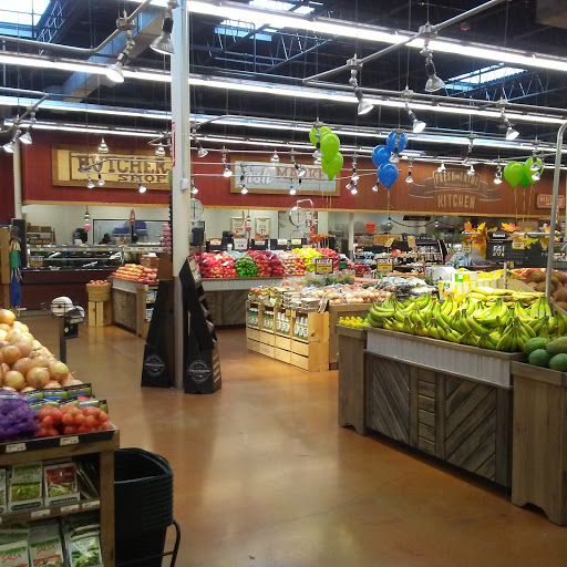 Grocery Store «Fresh Thyme Farmers Market- Troy MI», reviews and photos, 901 E Big Beaver Rd, Troy, MI 48083, USA