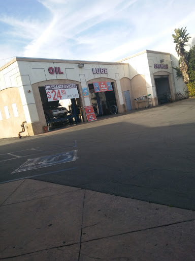 Car Wash «Durfee Car Wash Oil & Smog», reviews and photos, 2205 Durfee Ave, El Monte, CA 91732, USA
