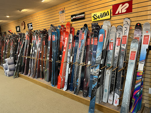 Ski Shop «Sundown Ski & Patio», reviews and photos, 47 Northern Blvd, Greenvale, NY 11548, USA