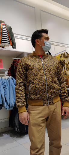 Clothing Store «F21 XXI», reviews and photos, 112 Plaza Dr, West Covina, CA 91790, USA