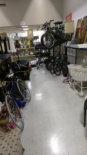 Thrift Store «Superior Thrift Store», reviews and photos, 1135 N Wilson Way, Stockton, CA 95205, USA