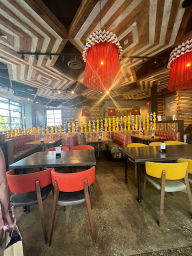 Shopping Mall «Westfield Old Orchard», reviews and photos, 4905 Old Orchard Shopping Center, Skokie, IL 60077, USA