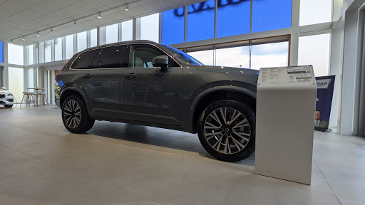 Car Dealer «Gengras Volvo Cars North Haven», reviews and photos, 375 Washington Ave, North Haven, CT 06473, USA