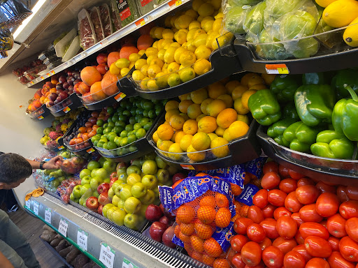 Grocery Store «Bay Supermarket», reviews and photos, 907 Normandy Dr, Miami Beach, FL 33141, USA