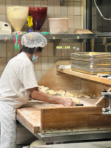 Donut Shop «King Pin Donuts», reviews and photos, 2521 Durant Ave A, Berkeley, CA 94704, USA