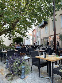 Atmosphère du Restaurant Chez Nous à Cogolin - n°1