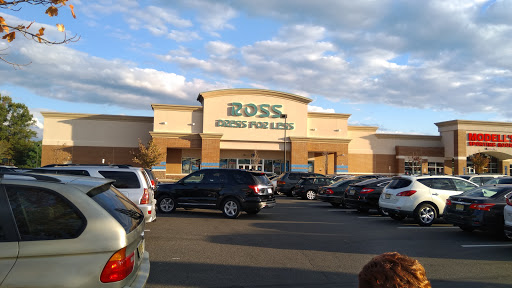 Clothing Store «Ross Dress for Less», reviews and photos, 380 Marketplace Blvd, Hamilton Township, NJ 08691, USA