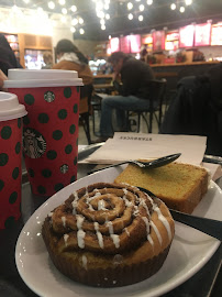 Plats et boissons du Restaurant servant le petit-déjeuner Starbucks à Paris - n°16
