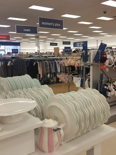 Department Store «Marshalls», reviews and photos, 550 Kinderkamack Rd, Emerson, NJ 07630, USA