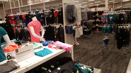 Department Store «Target», reviews and photos, 100 Willow St, Farmingdale, NY 11735, USA