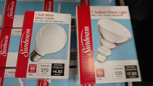 Dollar Store «Dollar Tree», reviews and photos, 1014 Westport Rd, Kansas City, MO 64111, USA