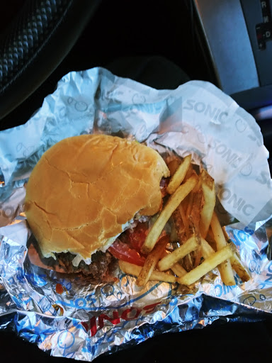 Fast Food Restaurant «Sonic Drive-In», reviews and photos, 330 Emerald Forest Blvd, Covington, LA 70433, USA