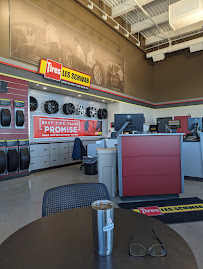 Les Schwab Tire Center - Photo 5 - Car repair in Moorhead, MN, Fargo