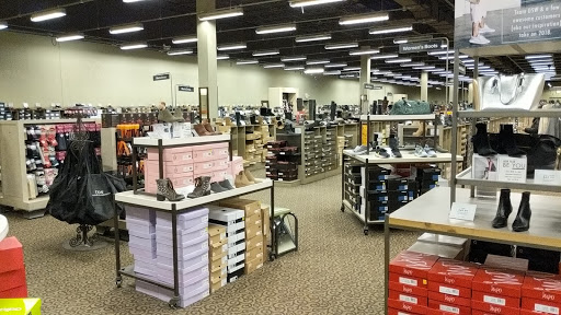 Shoe Store «DSW Designer Shoe Warehouse», reviews and photos, 25 Ronson Rd, Iselin, NJ 08830, USA